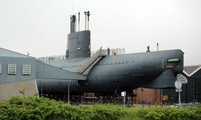 Zr.Ms. Friesland en Zr.Ms. Makkum op tijd thuis voor Sinterklaas